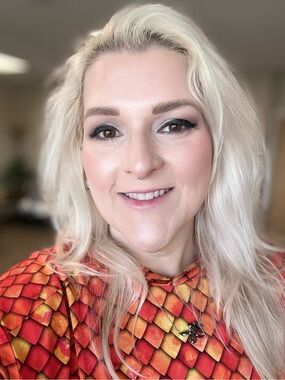 Meet your Posher, Valerie